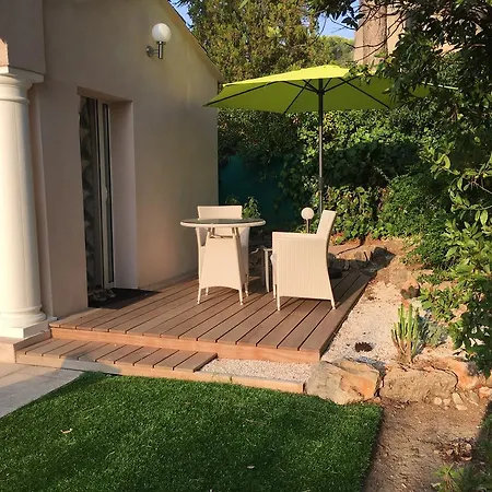 Bed & Breakfast Charme Et Détente 3*